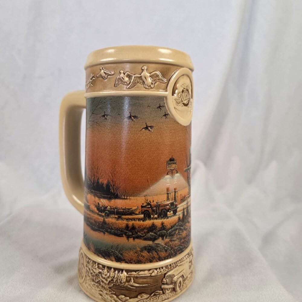 1997 Miller Brewing Company Ducks Unlimited Collection Beer Stein - Picture 5 of 9